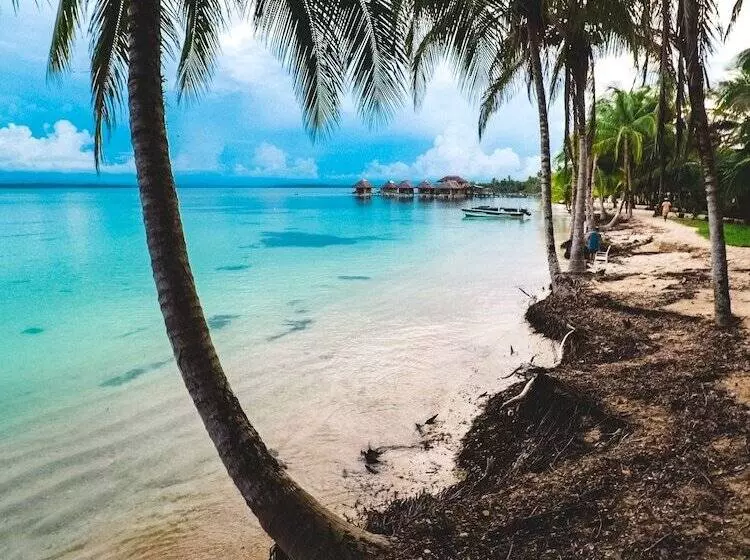 Hotelli Azul Paradise Resort