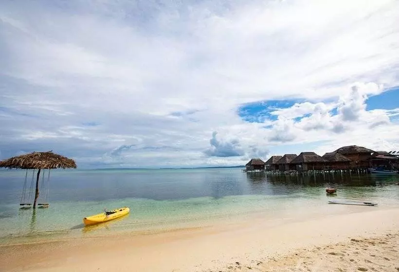 Hotelli Azul Paradise Resort