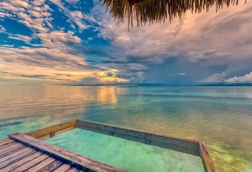 Hotelli Azul Paradise Resort