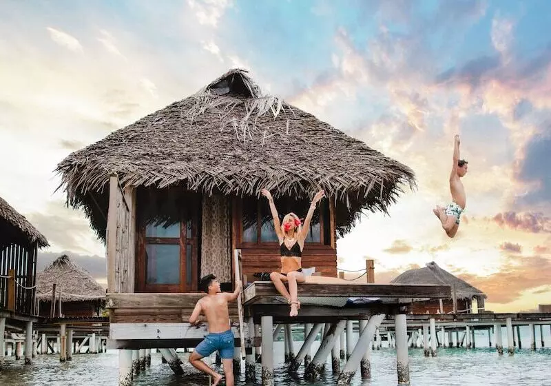 Hotelli Azul Paradise Resort