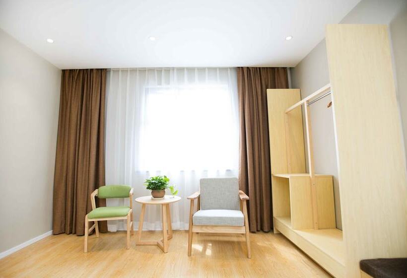 فندق Ibis Styles Jingdezhen Cidu Avenue