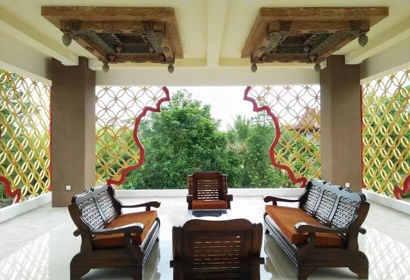 Hotelli Java Village Resort