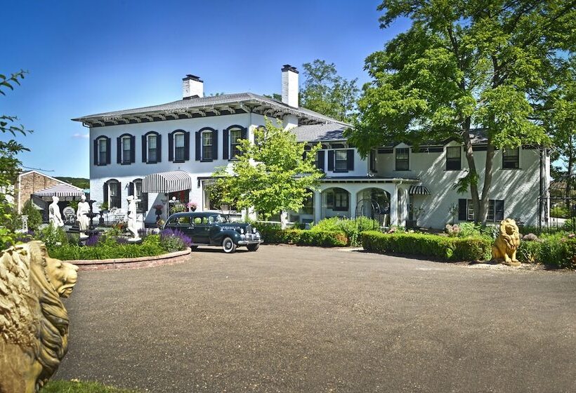 فندق Maxwell Mansion