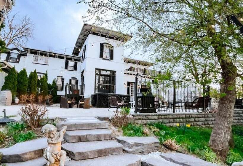 فندق Maxwell Mansion