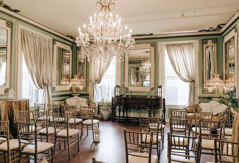 فندق Maxwell Mansion