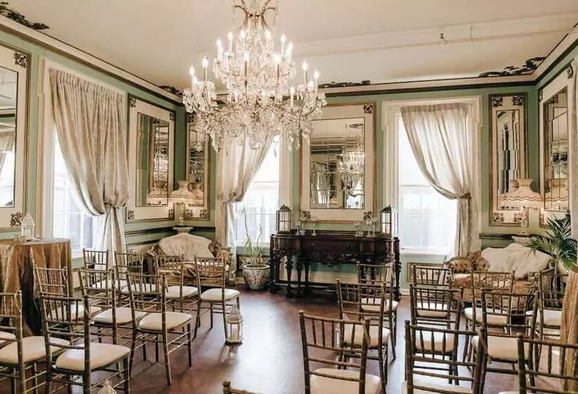 ホテル Maxwell Mansion