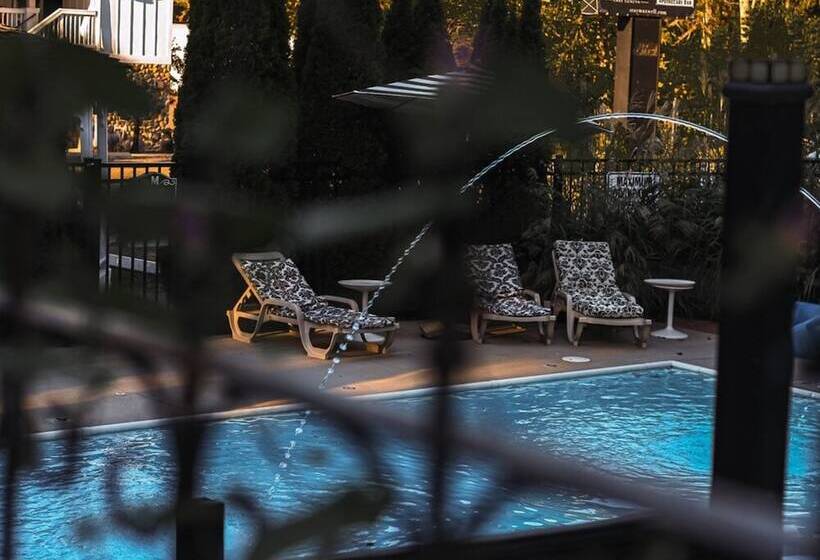 فندق Maxwell Mansion