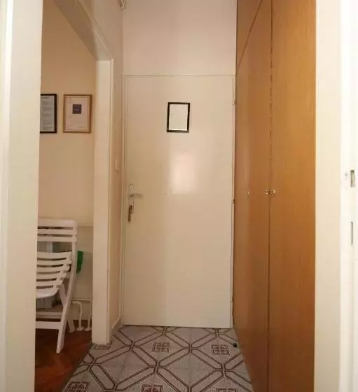 پانسیون Apartments & Rooms Peranic