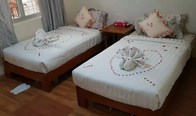 پانسیون Golden Rose Guest House