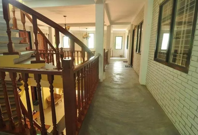 پانسیون Golden Rose Guest House