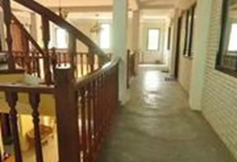 پانسیون Golden Rose Guest House