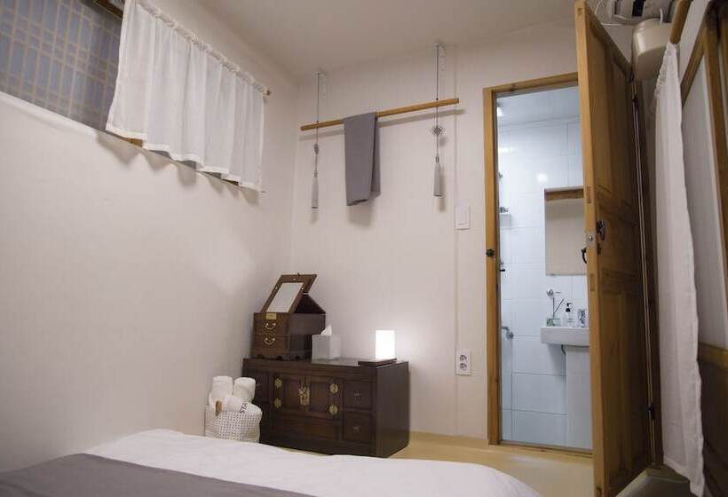 پانسیون Stay256 Hanok Guesthouse