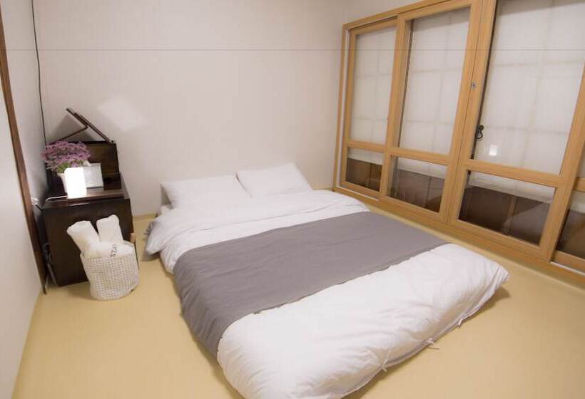پانسیون Stay256 Hanok Guesthouse