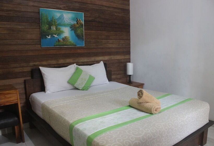 پانسیون Surya Home Stay