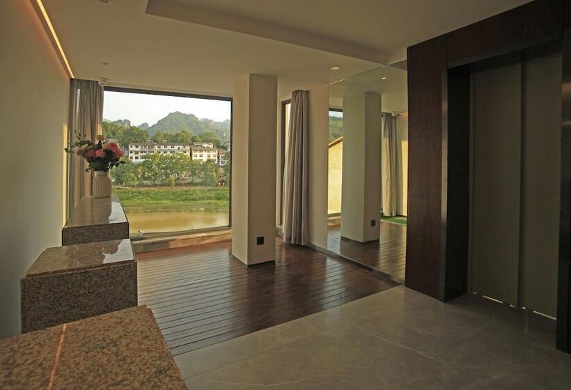 Отель 張家界武陵源北岸輕奢客棧 森林公園店