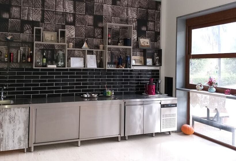 Alexiou Apartments Blue