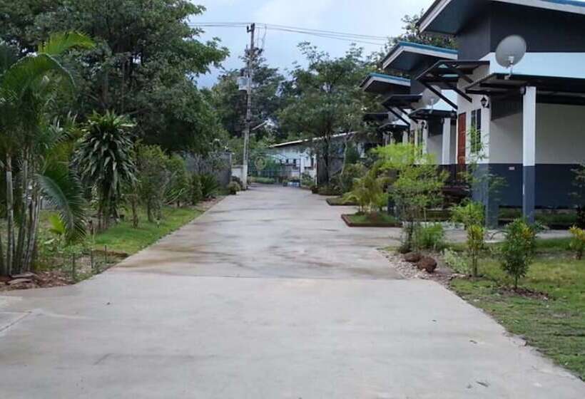 Отель Ban Ninja Resort