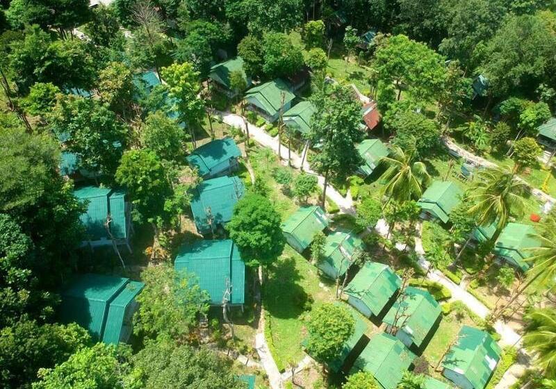 هتل Chill Out Bar And Bungalows