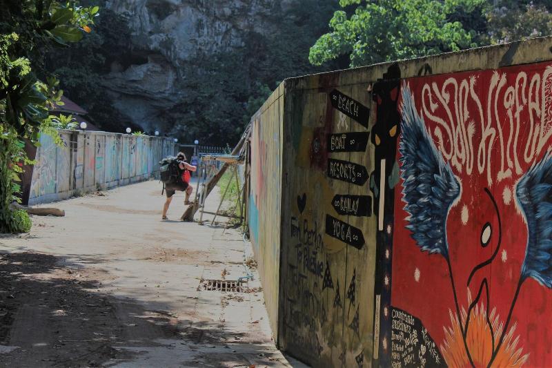 هتل Chill Out Bar And Bungalows