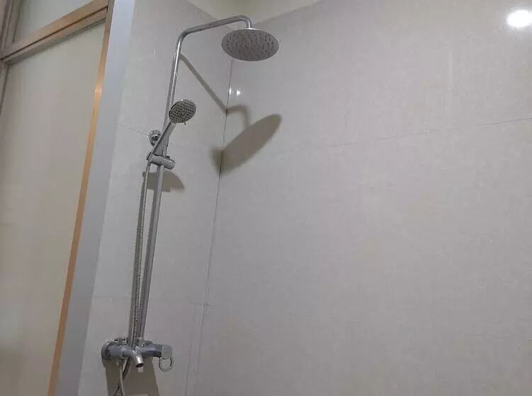 Hotelli Krishatel Leisure Inn