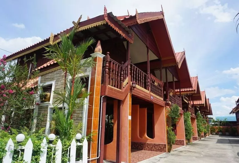 هتل Ruean Mai Chaylay Songkhla