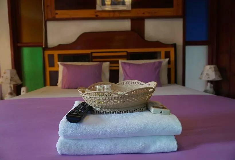 هتل Ruean Mai Chaylay Songkhla