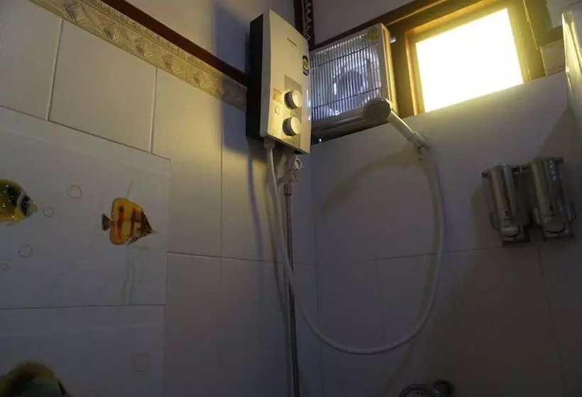 هتل Ruean Mai Chaylay Songkhla