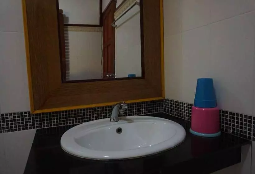 هتل Ruean Mai Chaylay Songkhla