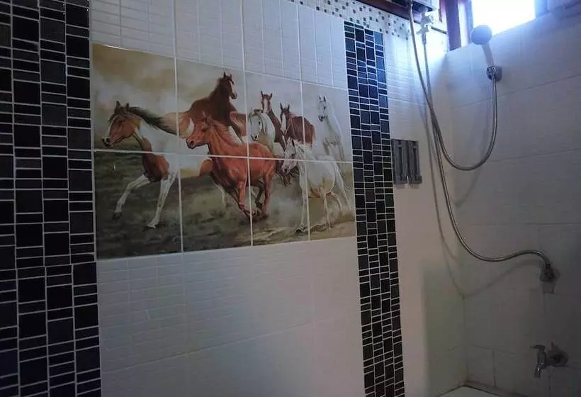 هتل Ruean Mai Chaylay Songkhla