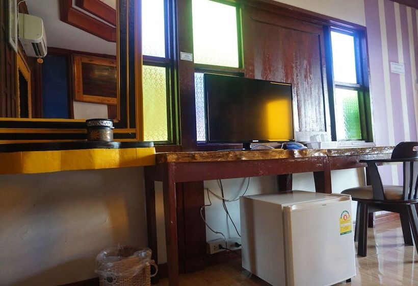 בית מלון כפרי Ruean Mai Chaylay Songkhla