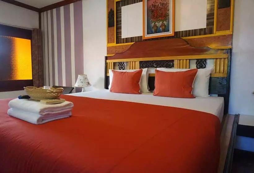 هتل Ruean Mai Chaylay Songkhla