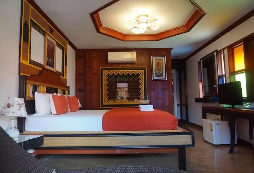 هتل Ruean Mai Chaylay Songkhla