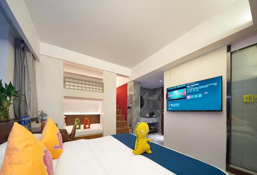 Отель 張家界武陵源北岸輕奢客棧 森林公園店