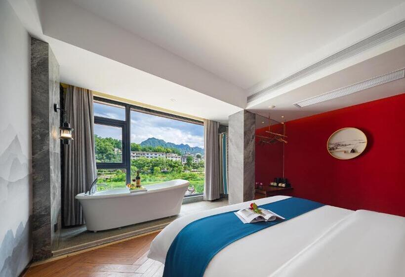 Отель 張家界武陵源北岸輕奢客棧 森林公園店