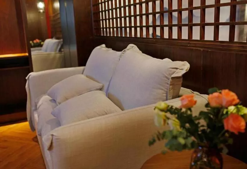 Hotelli 張家界武陵源北岸輕奢客棧 森林公園店