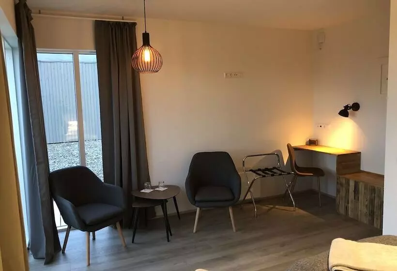 پانسیون Hrafnavellir Guest House