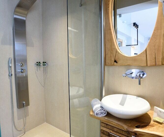 Pensió Magnifique Luxury Suites