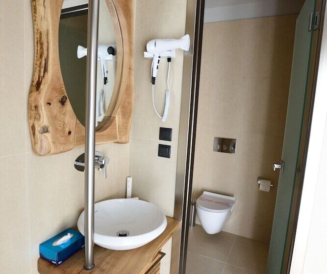 Pensió Magnifique Luxury Suites