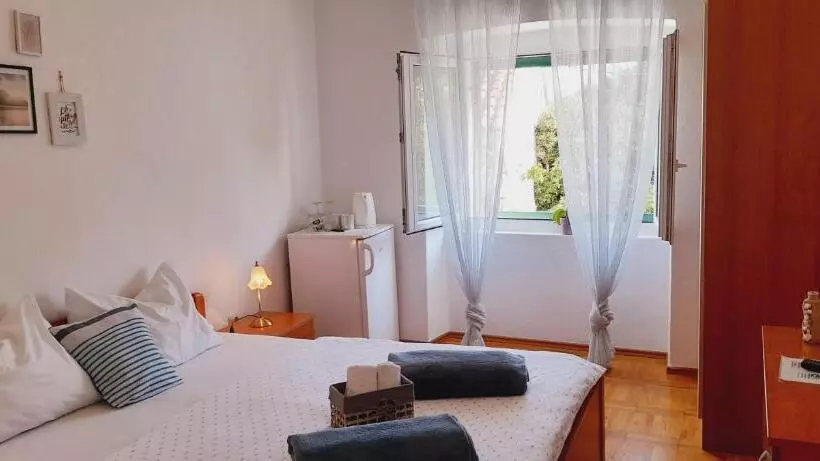 پانسیون Pansion Ivan & Ivana