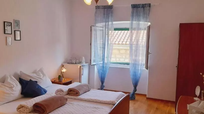 پانسیون Pansion Ivan & Ivana