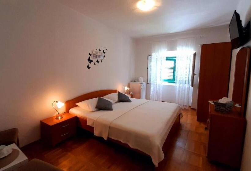 پانسیون Pansion Ivan & Ivana