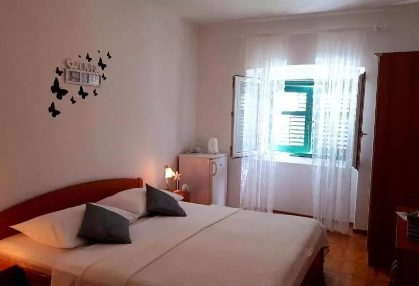 پانسیون Pansion Ivan & Ivana