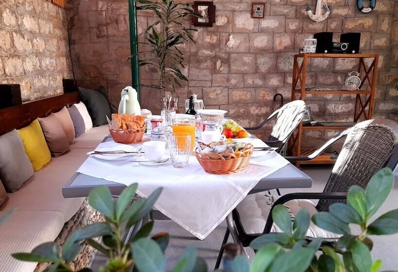 پانسیون Pansion Ivan & Ivana