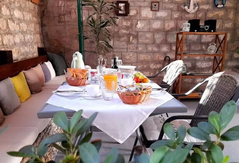 پانسیون Pansion Ivan & Ivana