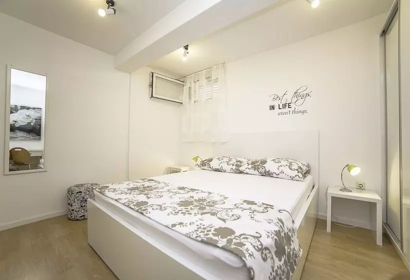 Apartmani Roberta
