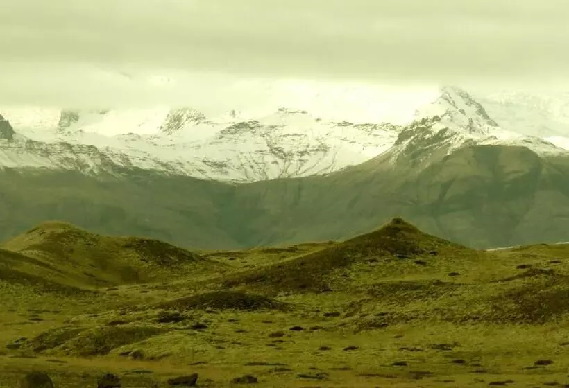 تختخواب و صبحانه Guesthouse Kalfafellsstadur
