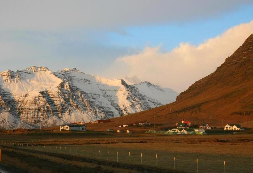 تختخواب و صبحانه Guesthouse Kalfafellsstadur