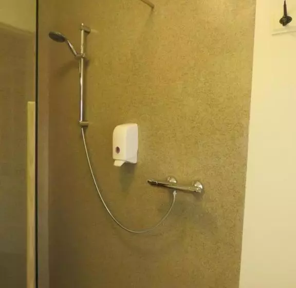 تختخواب و صبحانه Guesthouse Kalfafellsstadur