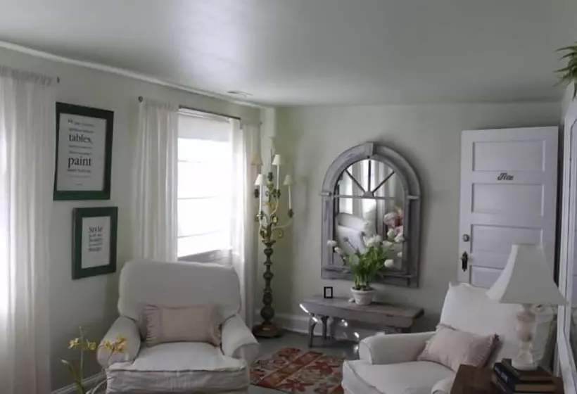 Aamiaismajoitus (B&B) Hope And Glory Inn And Vineyard