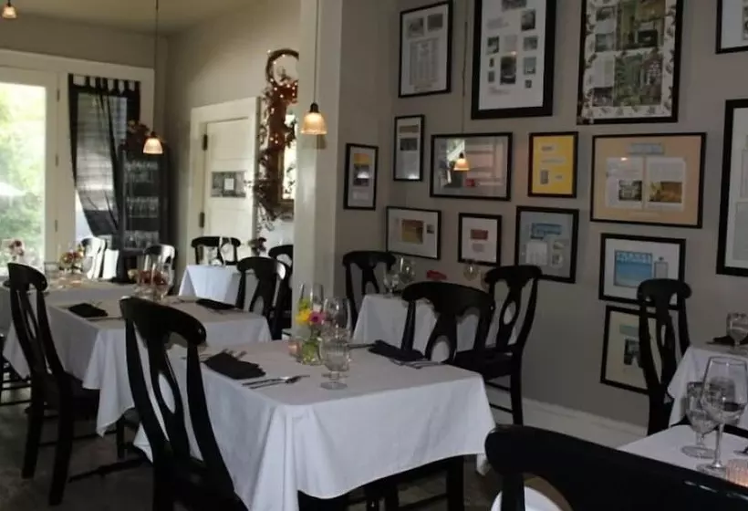 Aamiaismajoitus (B&B) Hope And Glory Inn And Vineyard